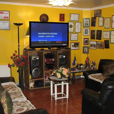 Hostal El Mirador بونتا أريناس المظهر الخارجي الصورة